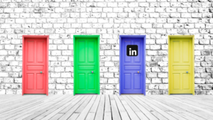 varias puertas de colores